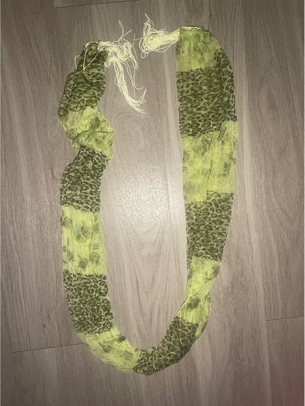 Y2K green leopard print scarf